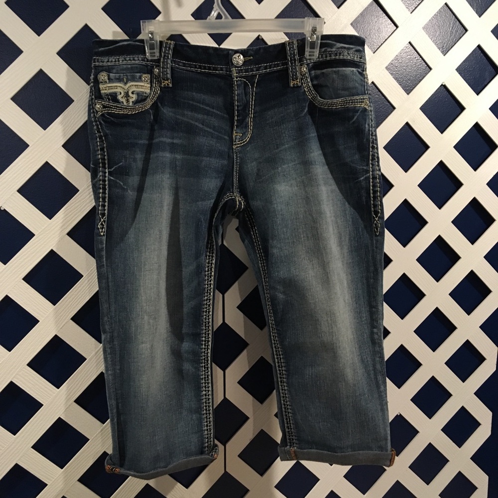Rock Revival Capris “Vien” Easy Crop 34